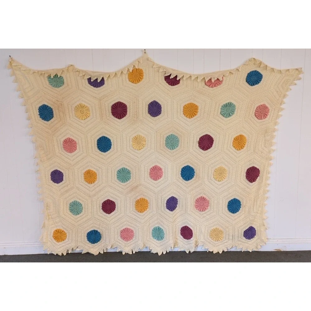 Antique Gorgeous Vintage Crochet Knitted Bed Spread Coverlet Scalloped Edges F/Q